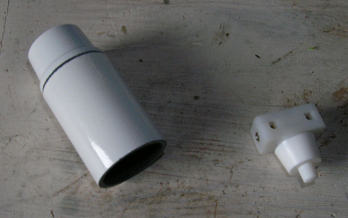 Derudover skal man bruge en lille fatning (E14) og en trykafbryder.
