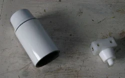 Derudover skal man bruge en lille fatning (E14) og en trykafbryder.
