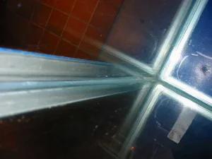 Corners are the most critical points; be extra meticulous here.